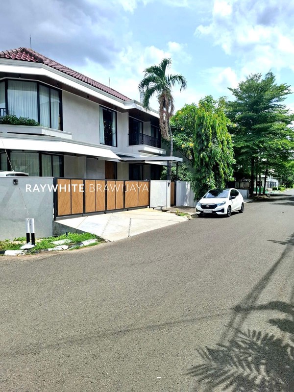 Brand New House Modern Area Pondok Indah