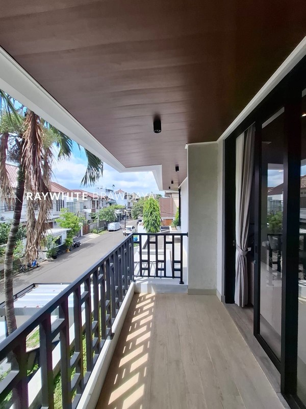 Brand New House Modern Area Pondok Indah