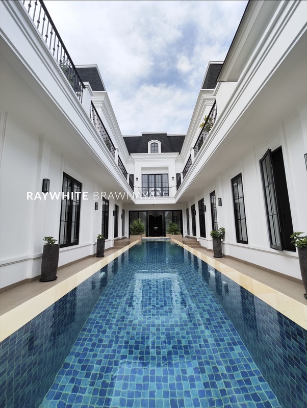 Brand New Classic Modern Luxurious Home Area Tanah Kusir Pondok Pinang