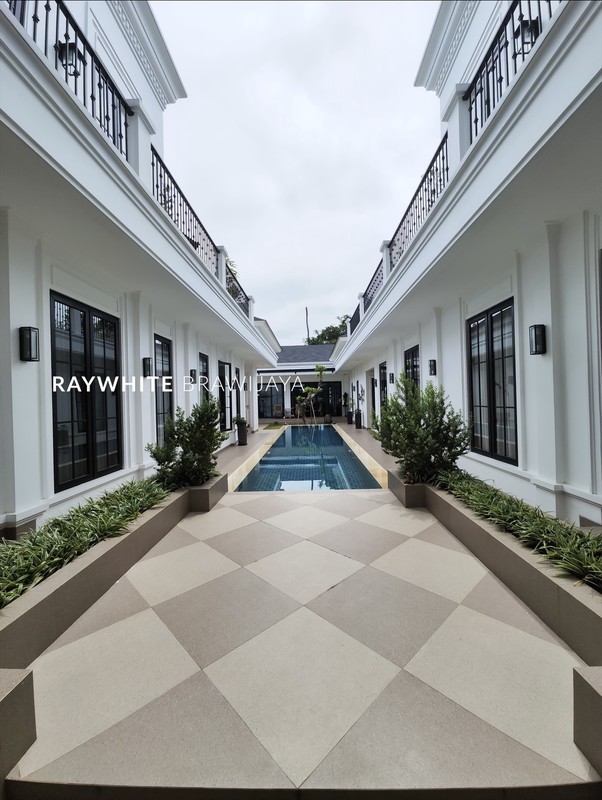 Brand New Classic Modern Luxurious Home Area Tanah Kusir Pondok Pinang