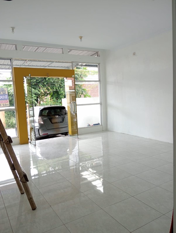 Disewakan Ruko 2 Lantai di Tegalrejo, Yogyakarta, Siap untuk Kantor/Usaha