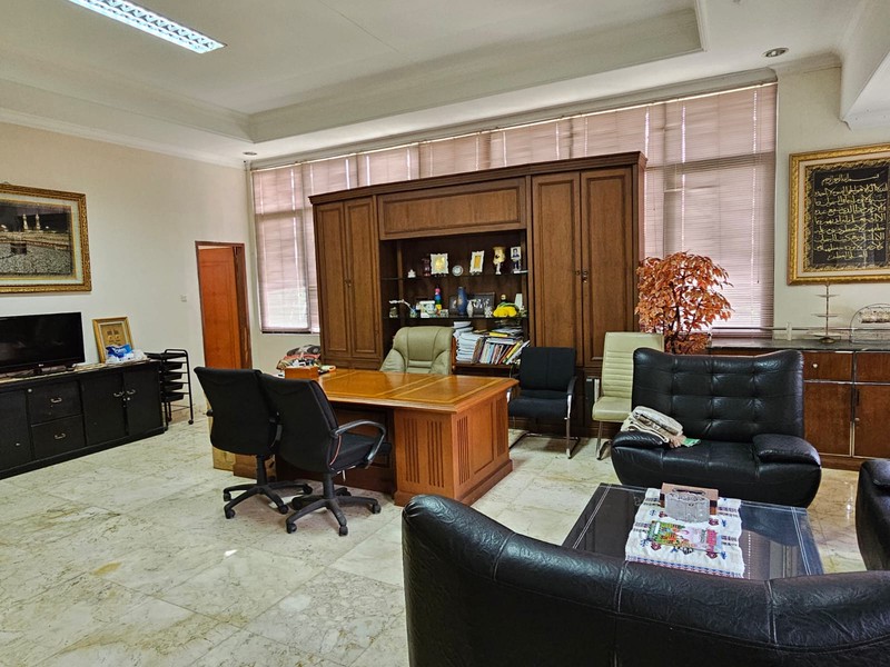 DIJUAL CEPAT Pabrik dan Gedung Kantor