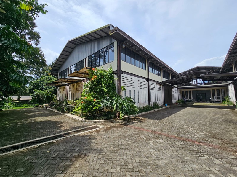 DIJUAL CEPAT Pabrik dan Gedung Kantor