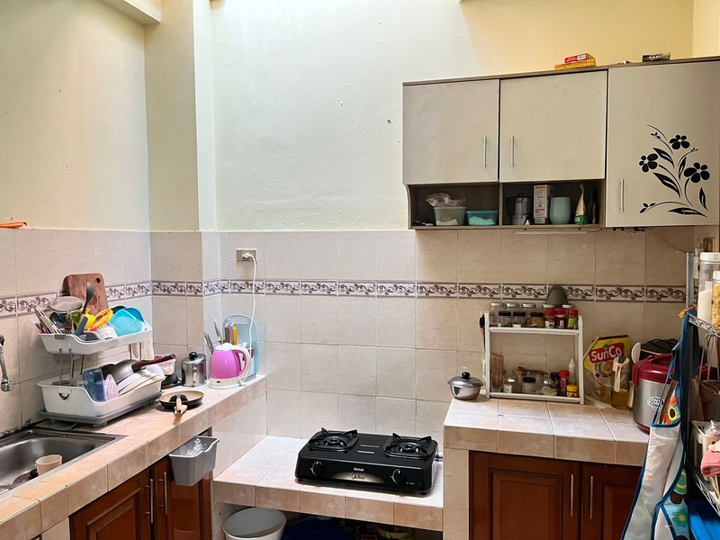 DIJUAL RUMAH DENGAN LINGKUNGAN ASRI