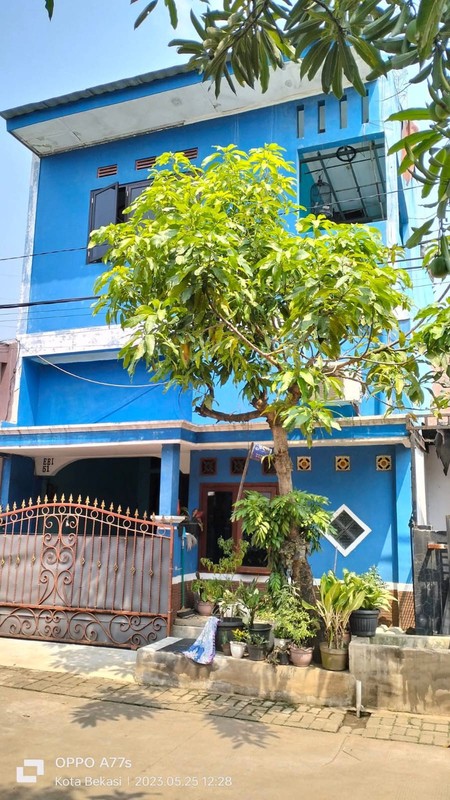 Rumah 2 Lt SHM Strategis Nyaman Hanya 10 Mnt Ke Pintu Tol Bekasi Timur