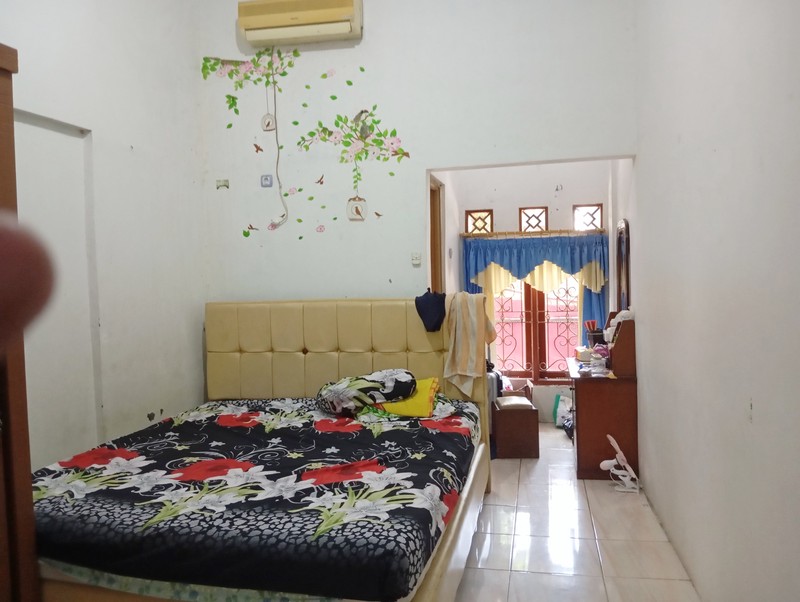 Rumah 2 Lt SHM Strategis Nyaman Hanya 10 Mnt Ke Pintu Tol Bekasi Timur