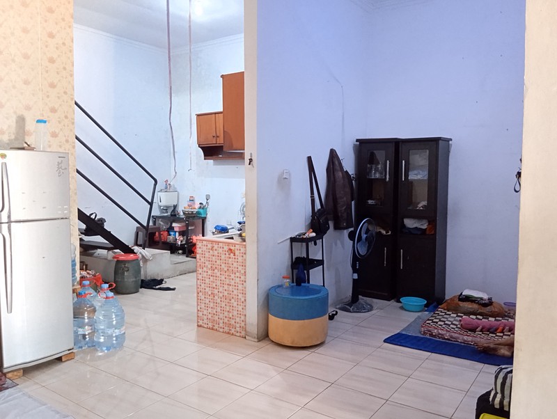 Rumah 2 Lt SHM Strategis Nyaman Hanya 10 Mnt Ke Pintu Tol Bekasi Timur