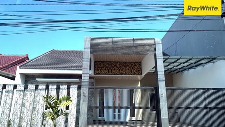 Dijual Rumah Strategis di Jalan Jemursari Surabaya