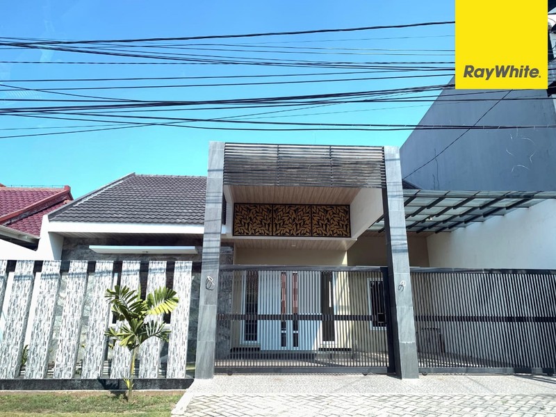 Dijual Rumah Strategis di Jalan Jemursari Surabaya