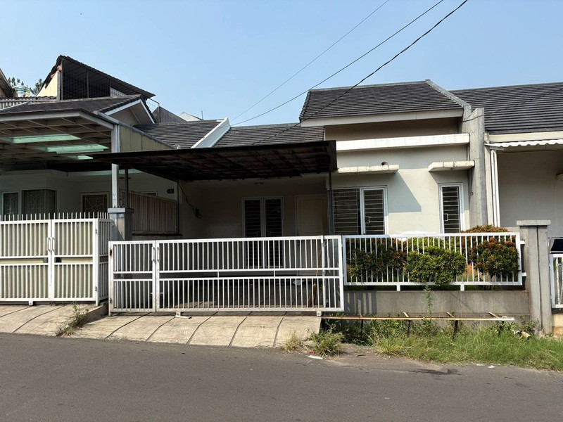 Rumah Siap Huni dengan Hunian Nyaman dan Asri di Ciputat