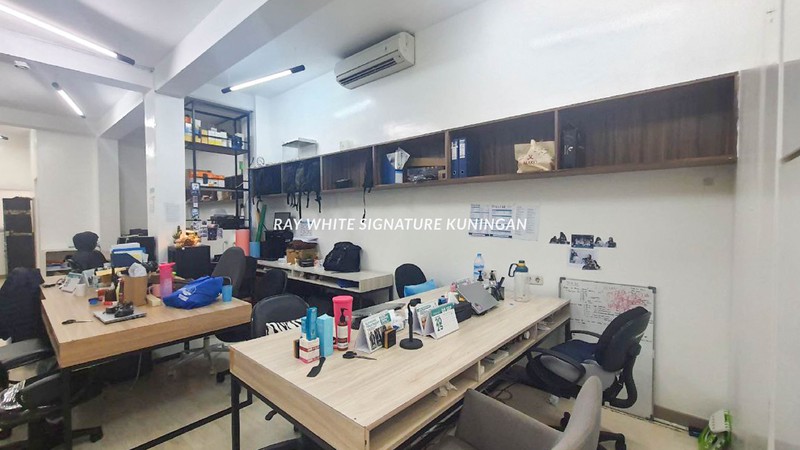 Ruko Gandeng di Jl Tanah Abang III Lokasi Strategis Dekat Sudirman