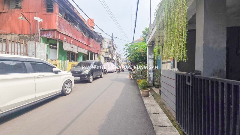 Rumah 2 Lantai di Jl. Batu Raya Menteng Atas Cocok untuk Kost dan Investasi