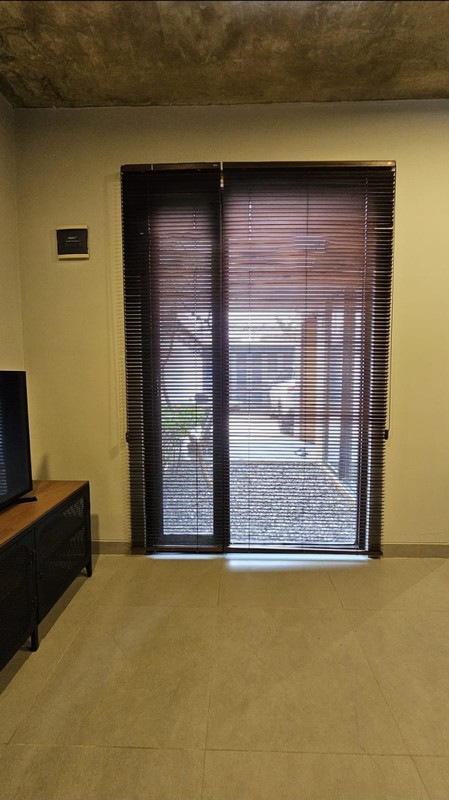 Rumah 2 Lantai Siap Huni dengan Hunian Nyaman dan Asri @Ciputat Timur