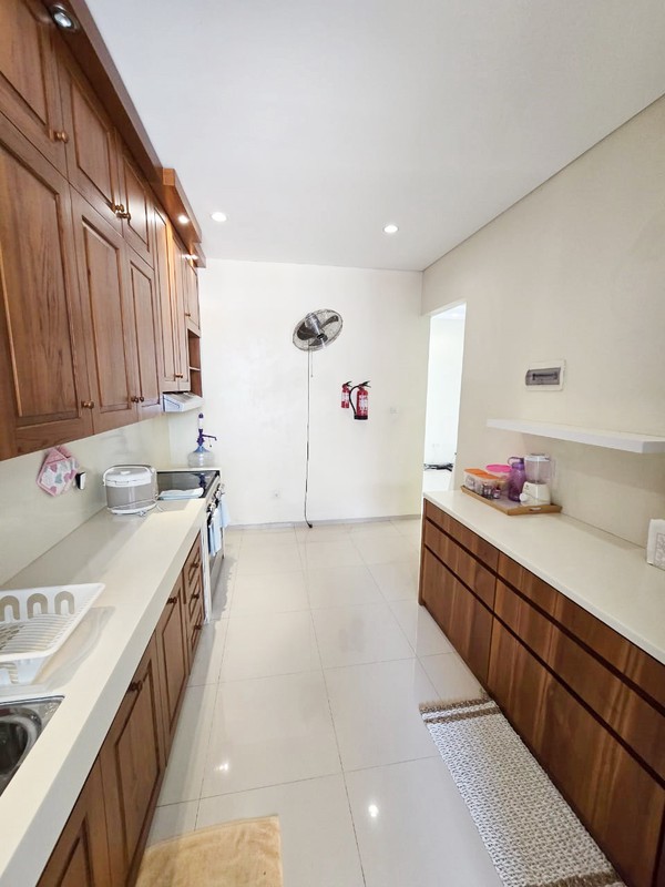 Rumah Hoek Siap Huni dan Strategis di Cluster Permata, Bintaro