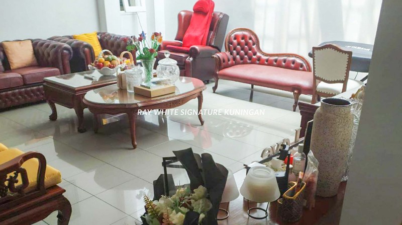 Rumah 2 Lantai Siap Huni di Jl. Elang Malindo Cipinang Melayu