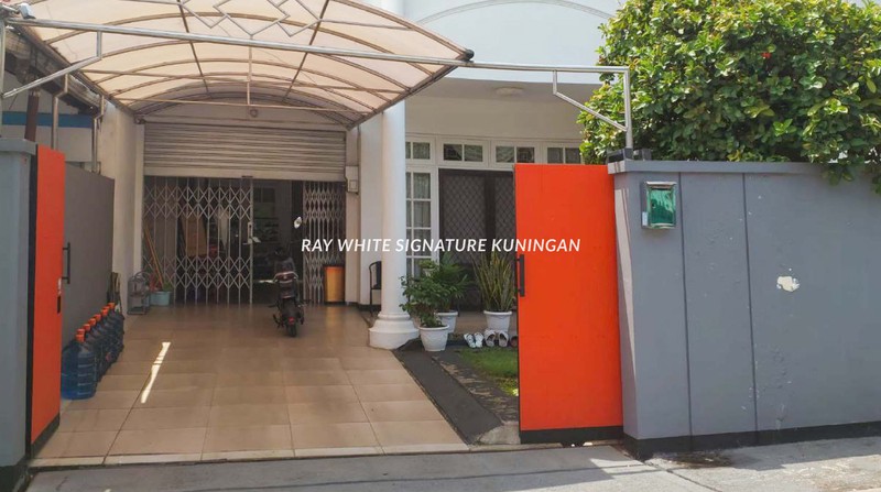 Rumah 2 Lantai Siap Huni di Jl. Elang Malindo Cipinang Melayu