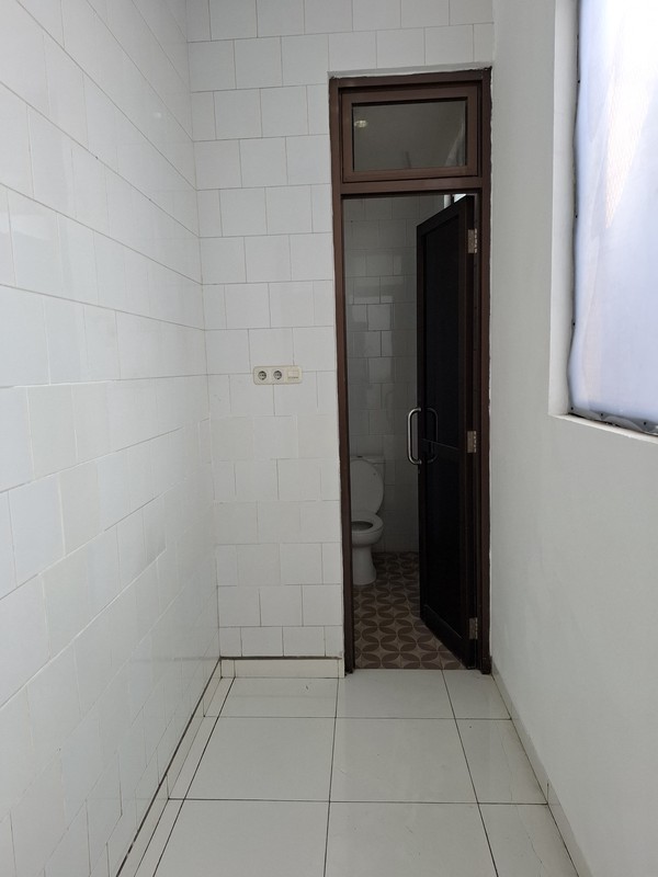 Disewakan Ruko Di Jalan Seturan Raya Pusat Bisnis, Kuliner, Dan Kampus Yogyakarta.