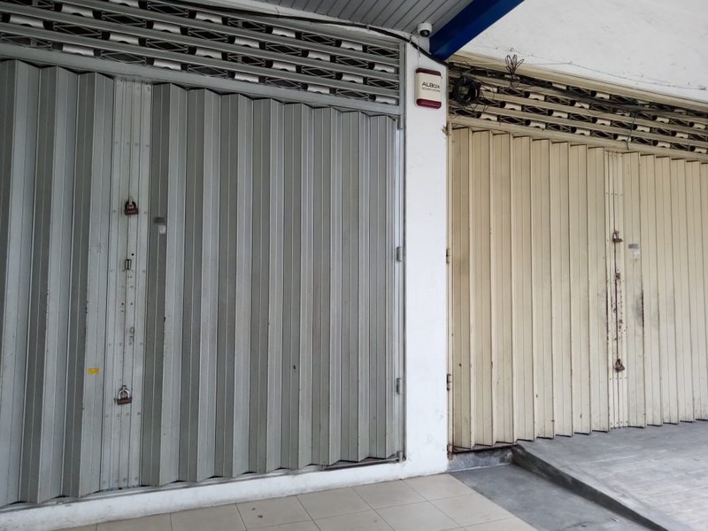 Dijual Jejer 2 Ruko Kembang Jepun - Nyamplungan - Pabean Cantikan Surabaya Pusat Cocok Buat Segala Usaha, Bank, Kantor, Toko , Cafe, Resto Dll - Parkiran Mobil Luas - Hadap Nol Jalan Raya Komersial Ar