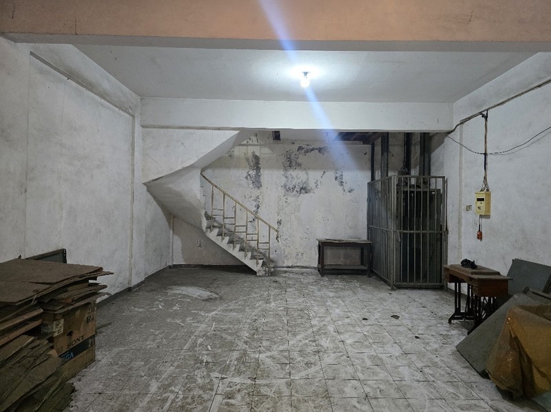 Disewakan Ruko Bongkaran 