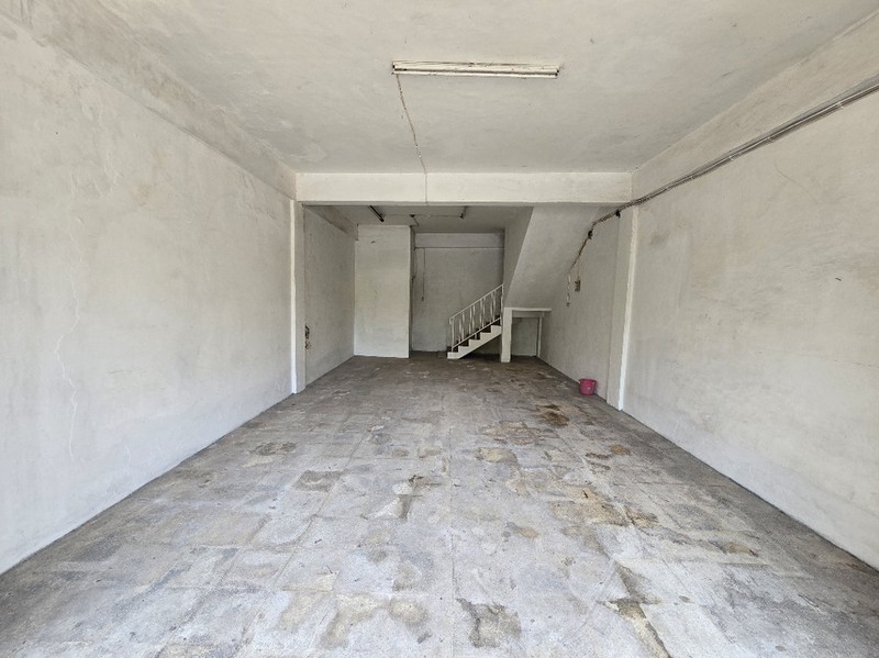 Dijual Ruko Pucang Anom Timur lokasi Ramai