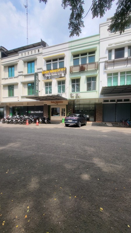 Ruko 3 lantai Hadap Jalan Raya BSD Dekat Akses Tol dan Stasiun Kereta