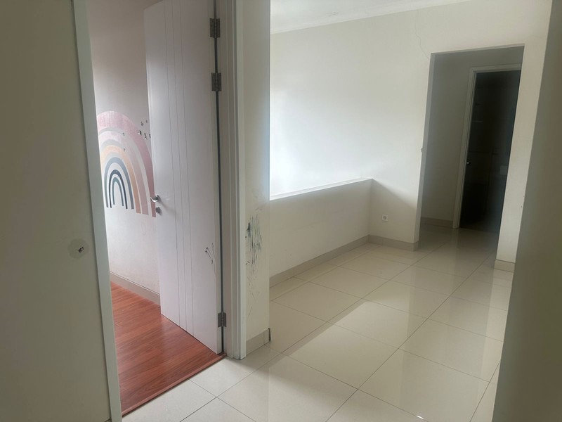 Rumah Minimalis 2 Lantai di  The Eminent BSD Dekat Tol dan Mall