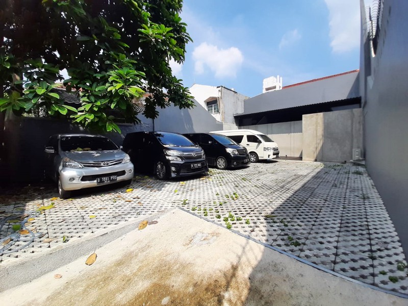 DIJUAL RUMAH KONSEP APARTEMEN STUDIO JAKARTA SELATAN