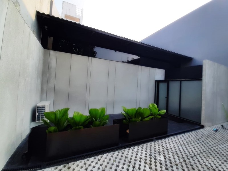 DIJUAL RUMAH KONSEP APARTEMEN STUDIO JAKARTA SELATAN