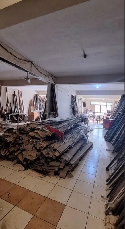 Dijual 2 Unit Ruko Raya Manyar - Menur Pumpungan Surabaya Timur - Bangunan 4 Lantai Cocok Buat Segala Usaha 