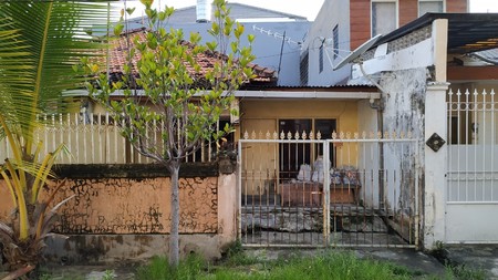 Dijual Rumah Hitung Tanah di Mulyosari Surabaya Timur