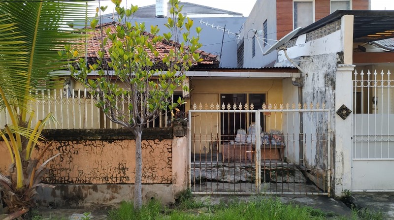 Dijual Rumah Hitung Tanah di Mulyosari Surabaya Timur