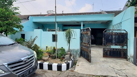 Dijual Rumah Hitung Tanah di Jl Kutisari Indah Surabaya