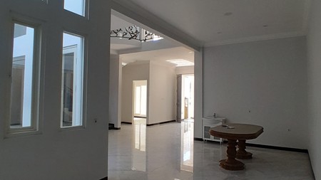 Dijual Rumah 2 lantai di Jemur Andayani Surabaya