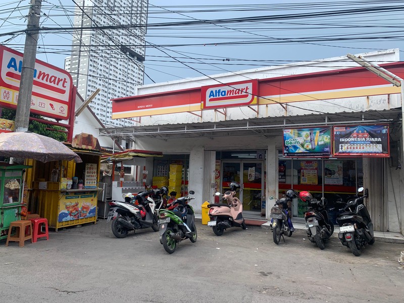 Dijual Rumah Usaha Strategis di Bendul Merisi Surabaya