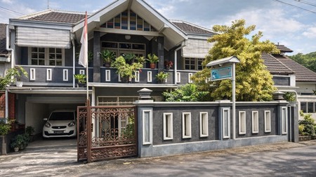 Investasi Terbaik Dijual Penginapan Furnished 2 Lantai Siap Huni/Operasi di Area Kaliurang, Hargobinangun, Pakem, Sleman
