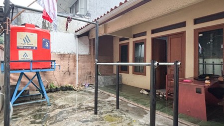 RUMAH ASRI DENGAN LOKASI STRATEGIS DI PONDOK INDAH, JAKARTA SELATAN