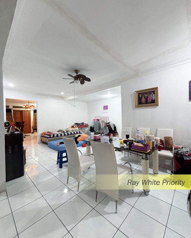 RUMAH ASRI DENGAN LOKASI STRATEGIS DI PONDOK INDAH, JAKARTA SELATAN