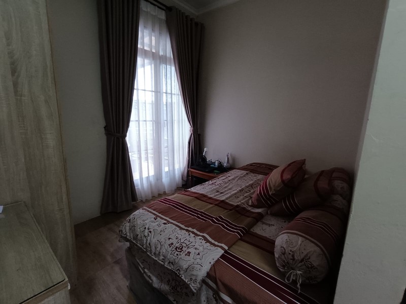 TANAH DAN RUMAH! Rumah luas di Cimahi, Bandung!