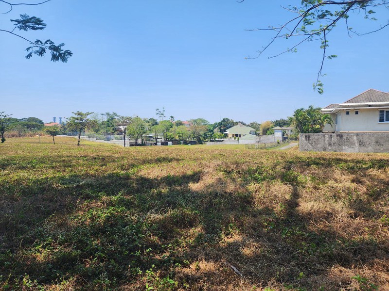 Jual Tanah Kavling Strategis Premium di Surabaya Barat Graha Family