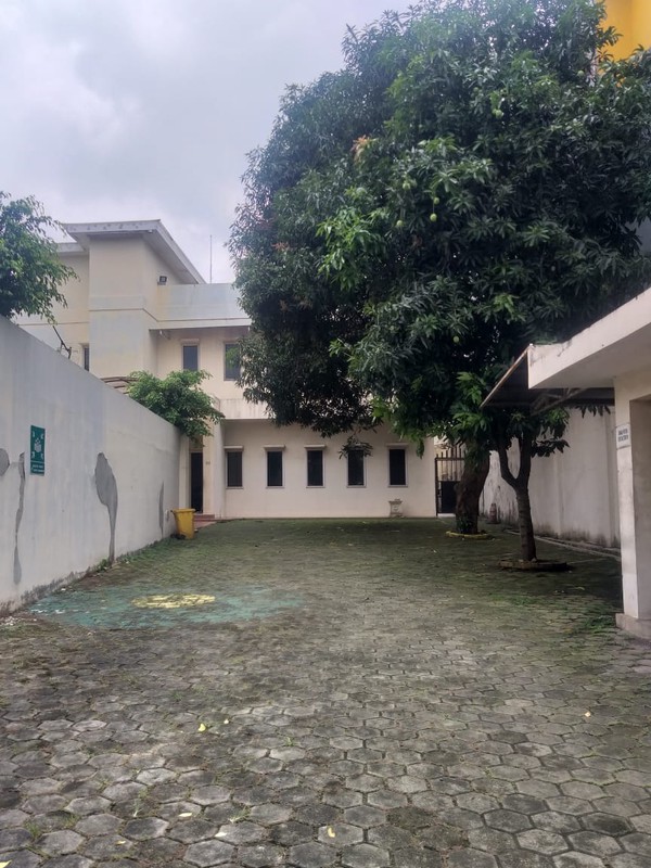 Gedung Kantor, Di Daerah Pasar Minggu