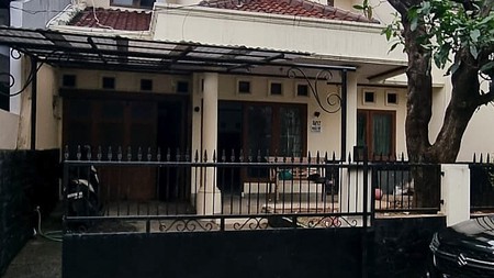 DIJUAL - Rumah di Jalan Flamboyan, Rempoa, Tangerang Selatan