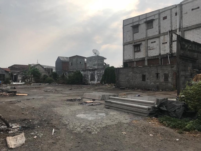 DIJUAL/DISEWAKAN TANAH KOMERSIAL AREA DI JL. SEMEMI JAYA - SURABAYA BARAT