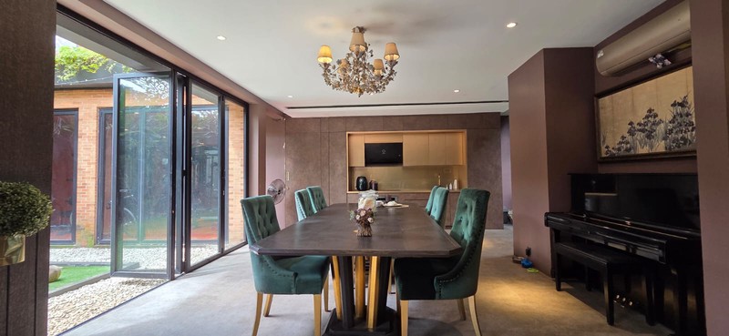 Rumah Mewah Exclusive dengan suasana Villa di Bali