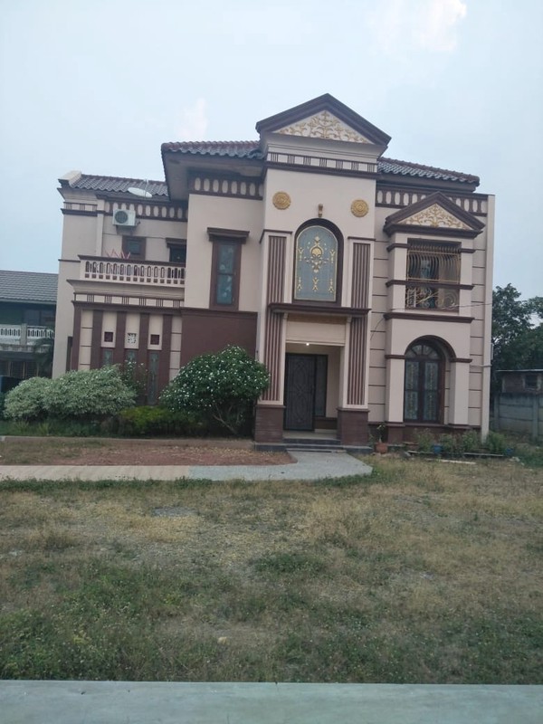 Rumah Berikut Tanah Strategis Dekat Pusat Bisnis Dan Industri Cikarang Kota