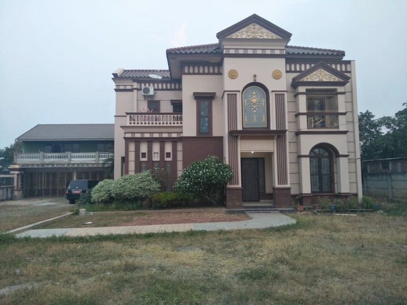 Rumah Berikut Tanah Strategis Dekat Pusat Bisnis Dan Industri Cikarang Kota