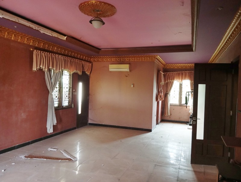 Rumah Berikut Tanah Strategis Dekat Pusat Bisnis Dan Industri Cikarang Kota