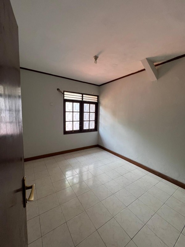 Rumah 2 Lantai, Lokasi strategis di Bintaro Sektor 5