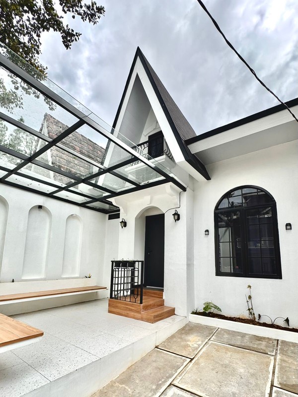 DIJUAL RUMAH BRAND NEW - SENTUL CITY, BOGOR.