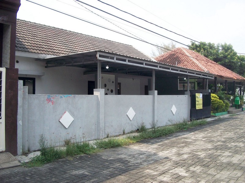 Rumah di Platinum Residence Sidoarjo, dekat Bandara International Juanda, Lingkungan masih Asri - MG -