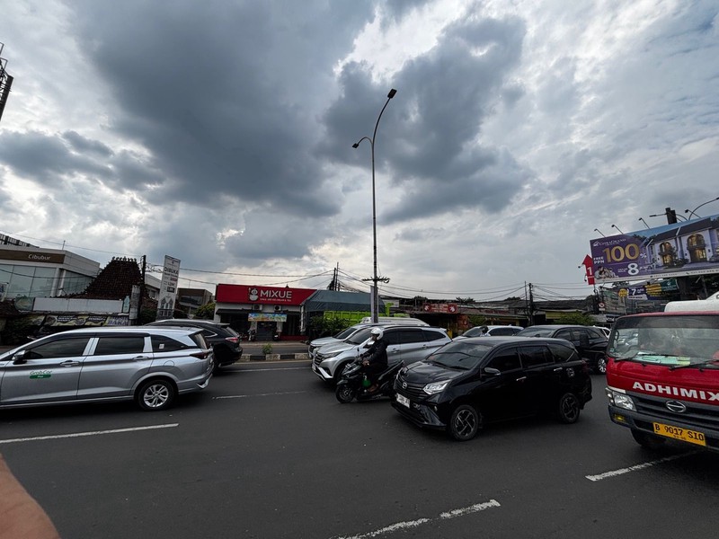 Tanah Depan Jalan Raya  Alternatif Cibubur Tol Jatikarya